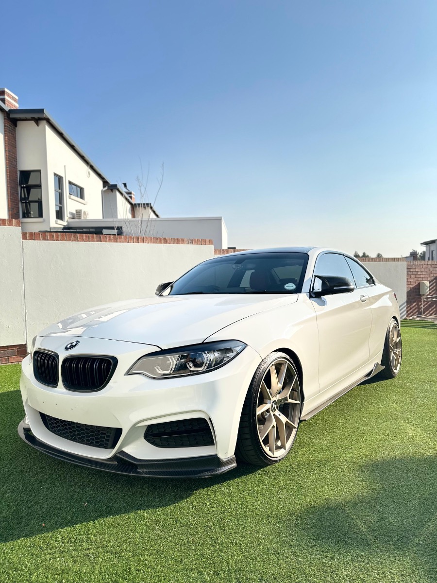 2018 BMW  M240i